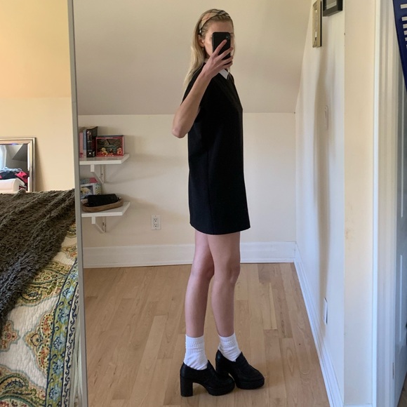 Classic Black Collared Shift Dress -Preppy and Timeless Style - Picture 2 of 5